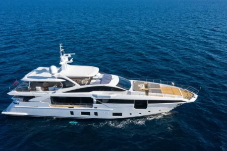 Azimut Yachts 35M IRYNA - Navis Marine