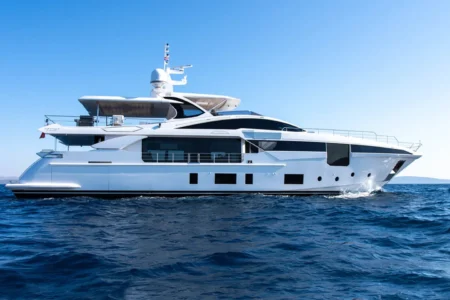 Azimut Yachts 35M IRYNA - Navis Marine