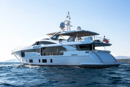 Azimut Yachts 35M IRYNA - Navis Marine