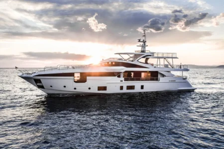 Azimut Yachts 35M IRYNA - Navis Marine