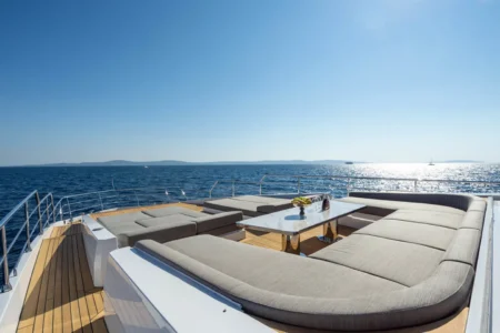 Azimut Yachts 35M IRYNA - Navis Marine