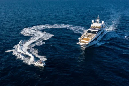Azimut Yachts 35M IRYNA - Navis Marine