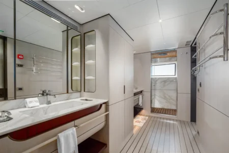 Azimut Yachts 35M IRYNA - Navis Marine