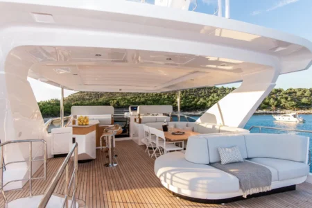 Azimut Yachts Grande 27 Metri - Navis Marine