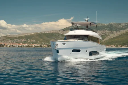 Azimut Yachts Magellano 66 - Navis Marine