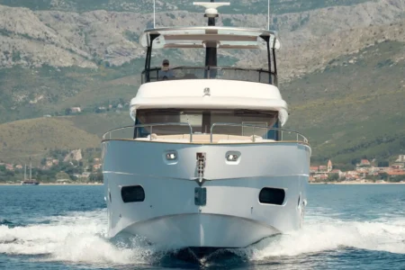 Azimut Yachts Magellano 66 - Navis Marine