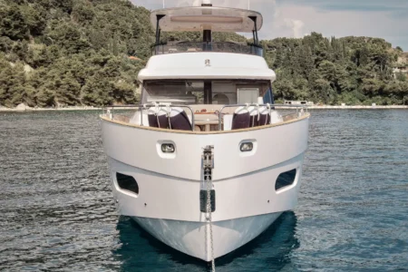 Azimut Yachts Magellano 66 - Navis Marine