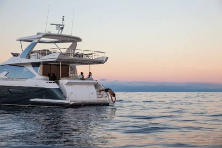 Azimut Yachts 72 Flybridge - Navis Marine