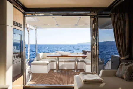 Azimut Yachts 72 Flybridge - Navis Marine
