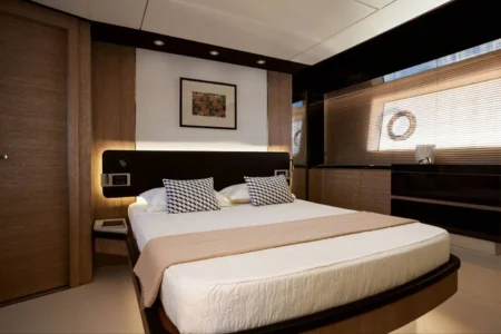 Azimut Yachts 72 Flybridge - Navis Marine