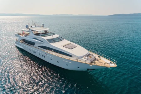 Azimut Yachts Grande 116 Artemy - Navis Marine