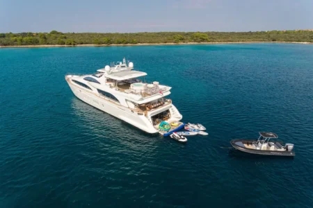 Azimut Yachts Grande 116 Artemy - Navis Marine