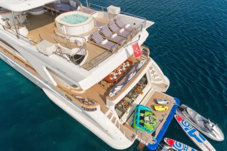 Azimut Yachts Grande 116 Artemy - Navis Marine