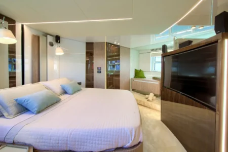 Azimut Yachts S7 Mudita - Navis Marine