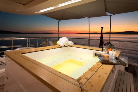 Benetti Yachts Delfino 93 Ocean Drive - Navis Marine