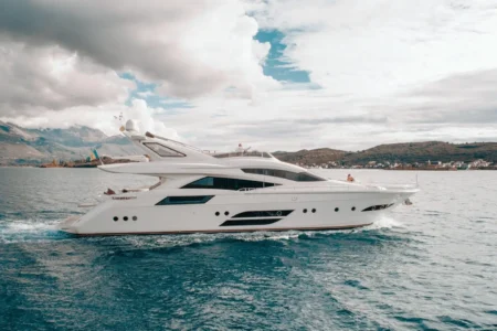 Dominator Yachts My Saint Anna - Navis Marine