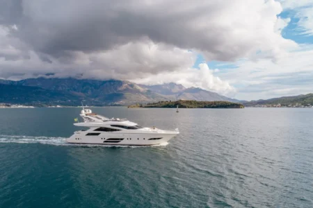 Dominator Yachts My Saint Anna - Navis Marine