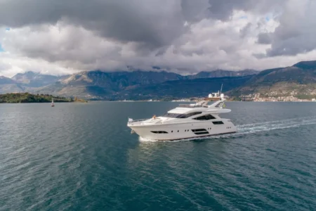 Dominator Yachts My Saint Anna - Navis Marine