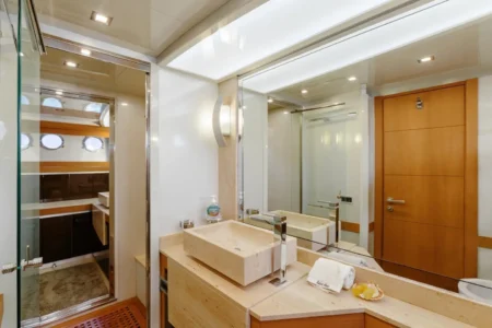 Dominator Yachts My Saint Anna - Navis Marine