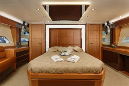 Dominator Yachts My Saint Anna - Navis Marine