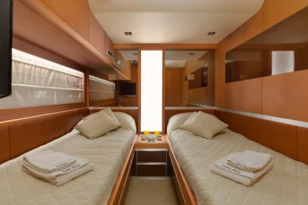 Dominator Yachts My Saint Anna - Navis Marine