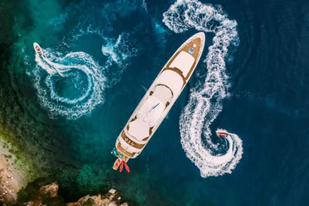 Factoria Naval De Marin Yachts Tirea - Navi Marine