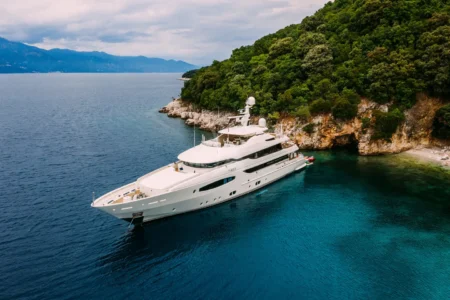 Factoria Naval De Marin Yachts Tirea - Navi Marine