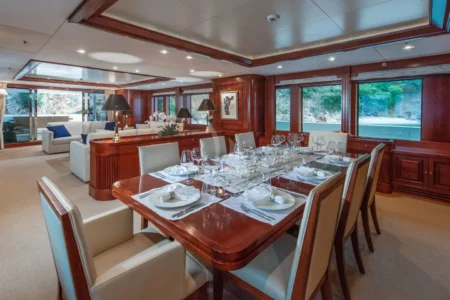 Factoria Naval De Marin Yachts Tirea - Navi Marine