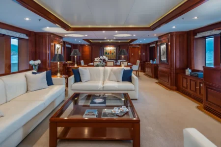 Factoria Naval De Marin Yachts Tirea - Navi Marine