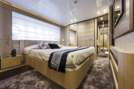 Ferretti Yachts Aleksandra - Navis Marine