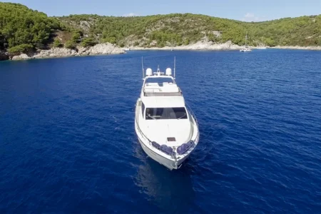 Ferretti Yachts Amy - Navis Marine