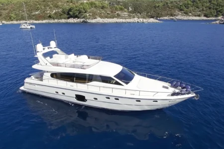 Ferretti Yachts Amy - Navis Marine