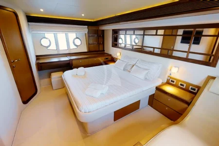 Ferretti Yachts Amy - Navis Marine