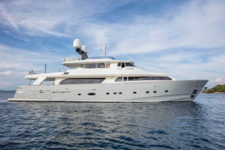 Ferretti Yachts Ena - Navis Marine