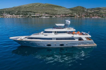 Ferretti Yachts Seventh Sense - Navis Marine