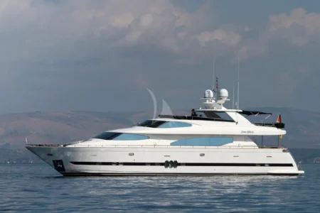 Charter Horisont Yachts Conte Alberti - Navis Marine