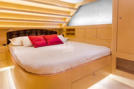 Charter Horisont Yachts Conte Alberti - Navis Marine