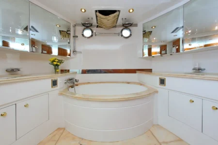 Charter Horisont Yachts MY Lady Marcelle - Navis Marine