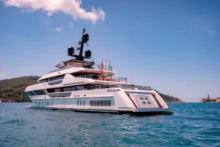 Charter Sanlorenzo Lady Lena - Navis Marine