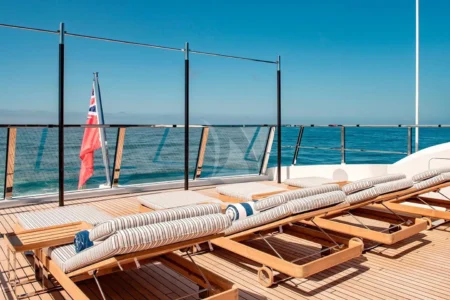 Charter Sanlorenzo Lady Lena - Navis Marine