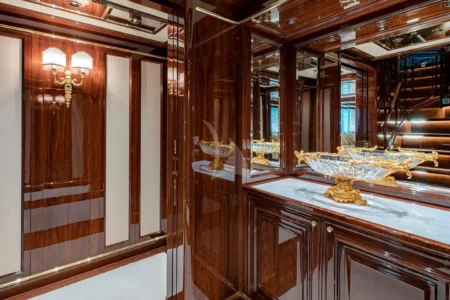 Charter Sanlorenzo Lady Lena - Navis Marine