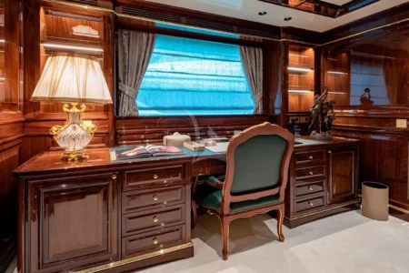 Charter Sanlorenzo Lady Lena - Navis Marine