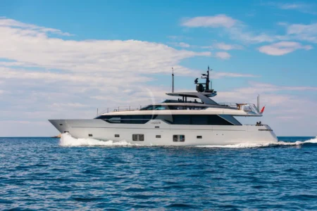 Charter Sanlorenzo Noor ll - Navis Marine