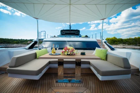 Charter Sanlorenzo Noor ll - Navis Marine