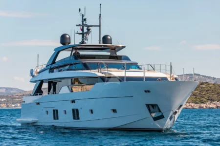 Charter Sanlorenzo Noor ll - Navis Marine