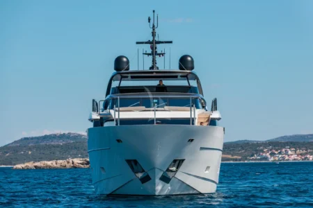 Charter Sanlorenzo Noor ll - Navis Marine