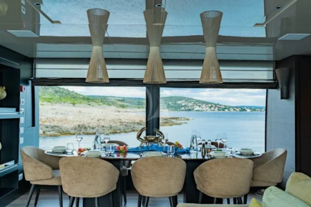 Charter Sanlorenzo Noor ll - Navis Marine