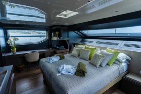 Charter Sanlorenzo Noor ll - Navis Marine