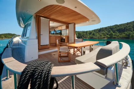 Charter Sasga Menoruquin 54 HT Signature - Navis Marine