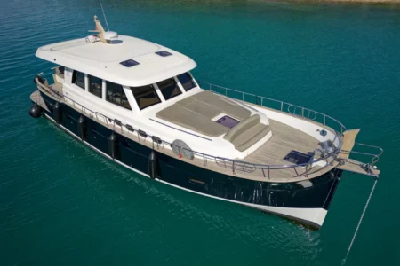 Charter Sasga Menoruquin 54 HT Signature - Navis Marine